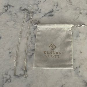 Kendra Scott necklace